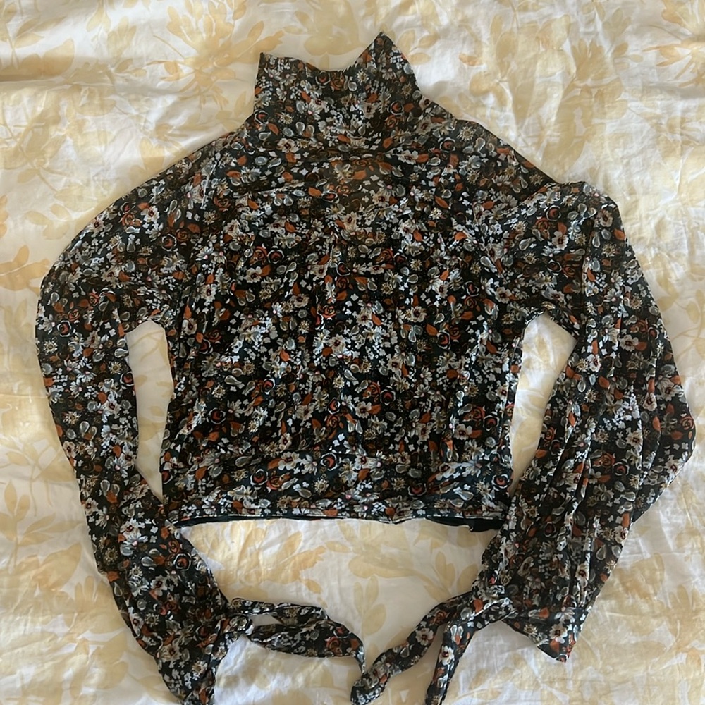 Free People small/Petite floral top